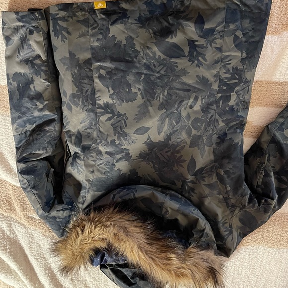 Snow jacket - Picture 4 of 14